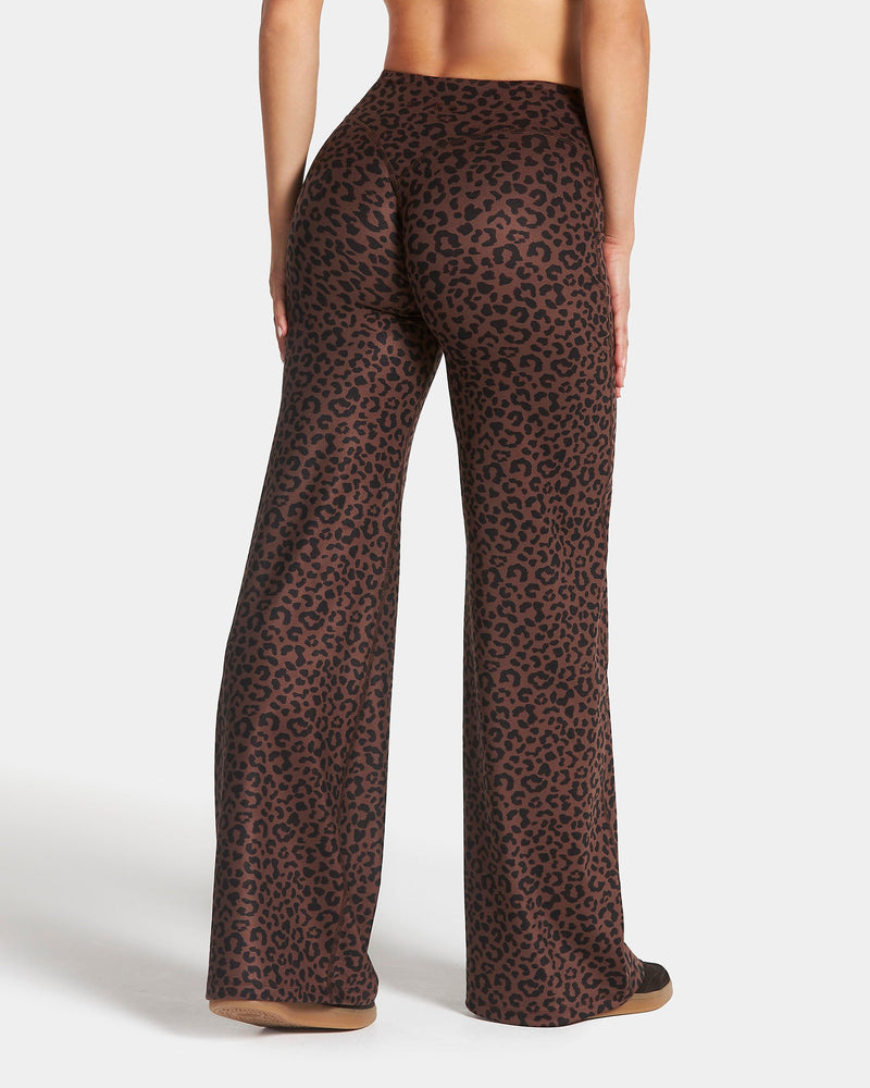 Pantalon à jambe droite standard Allrounder « Léopard Walnut »