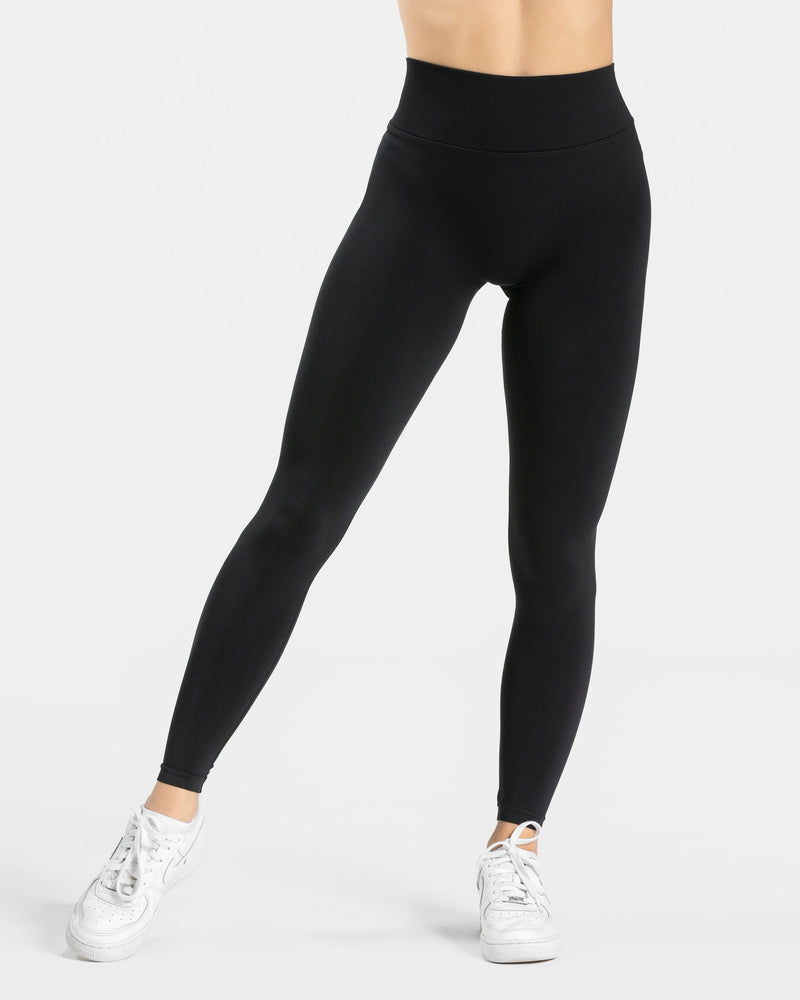 Legging dos en V Covert scrunch Essence « Noir »