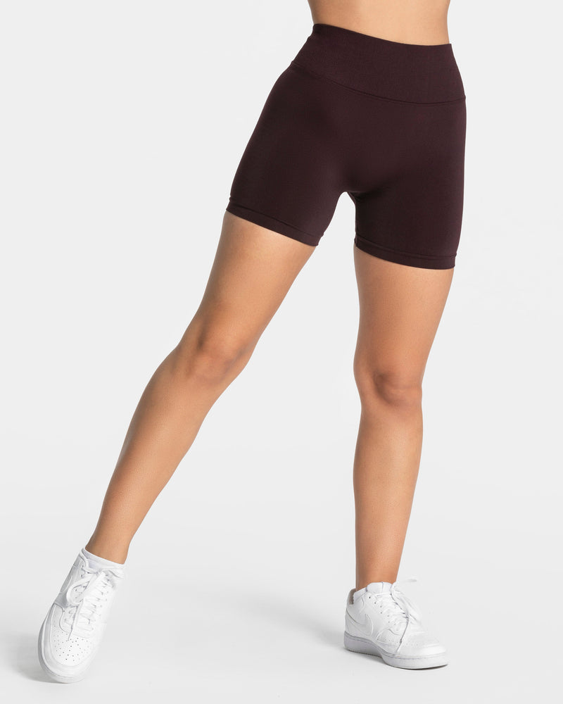 Short dos en V Covert scrunch Essence « Merlot »