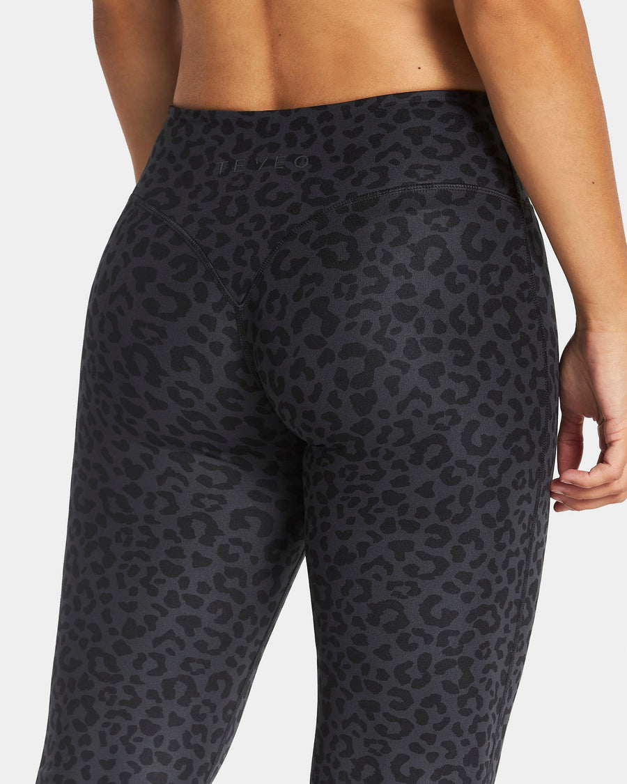 Legging évasé standard Allrounder « Léopard noir »