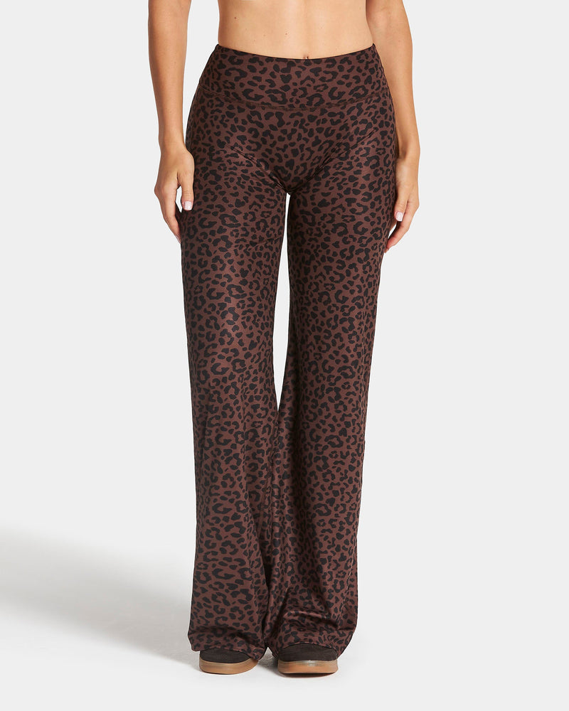 Pantalon à jambe droite standard Allrounder « Léopard Walnut »