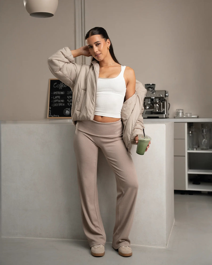 Pantalon côtelé à jambe droite longue Soft Foldover « Cappuccino »