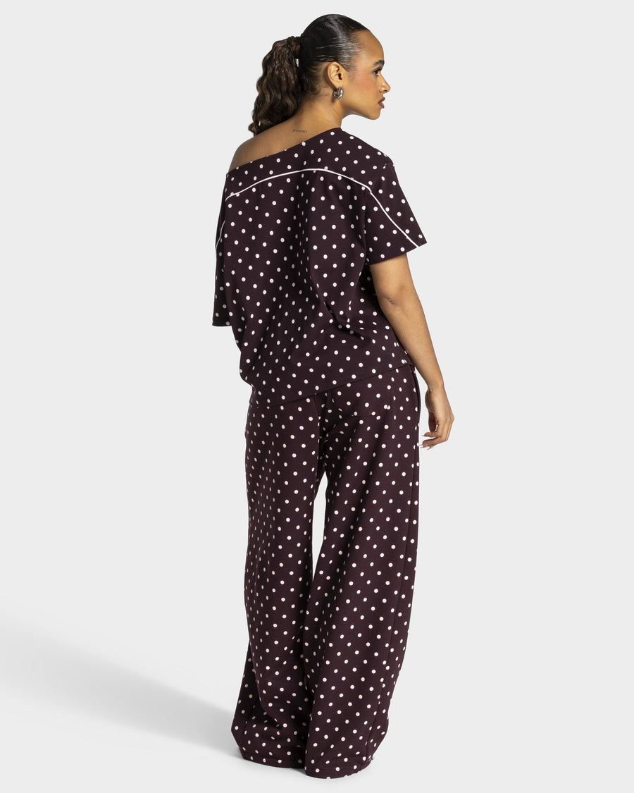 T-shirt Off-Shoulder Contrastline « merlot à pois »