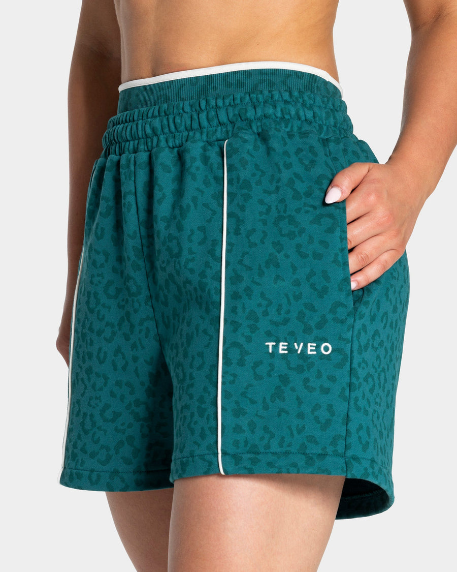 Short oversize Contrastline « Léopard Petrol »