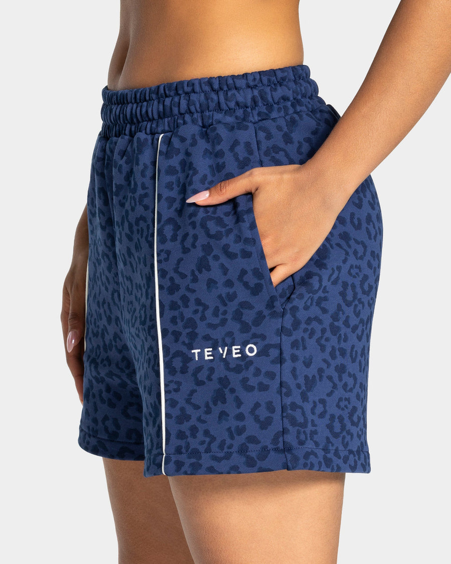 Short oversize Contrastline « Léopard bleu foncé »