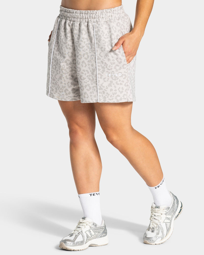 Short oversize Contrastline « Léopard gris clair »