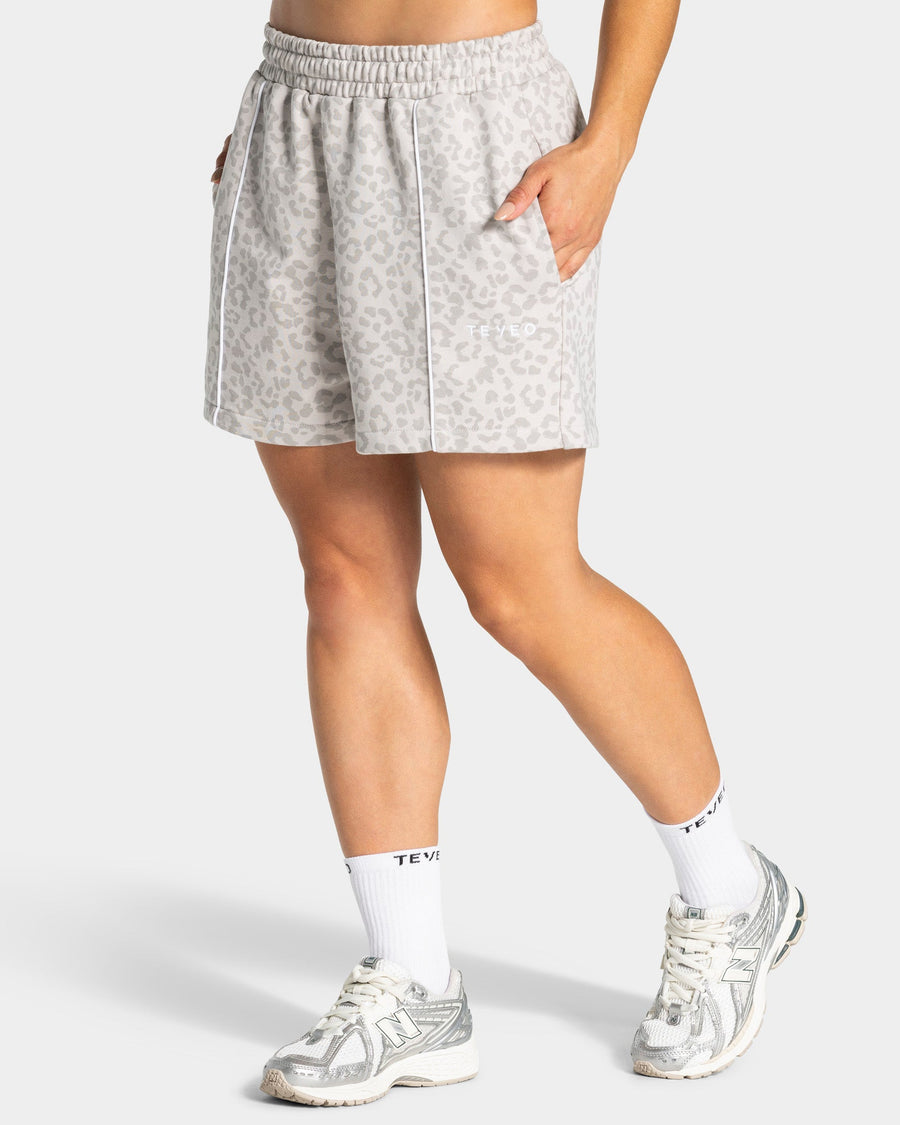 Short oversize Contrastline « Léopard gris clair »