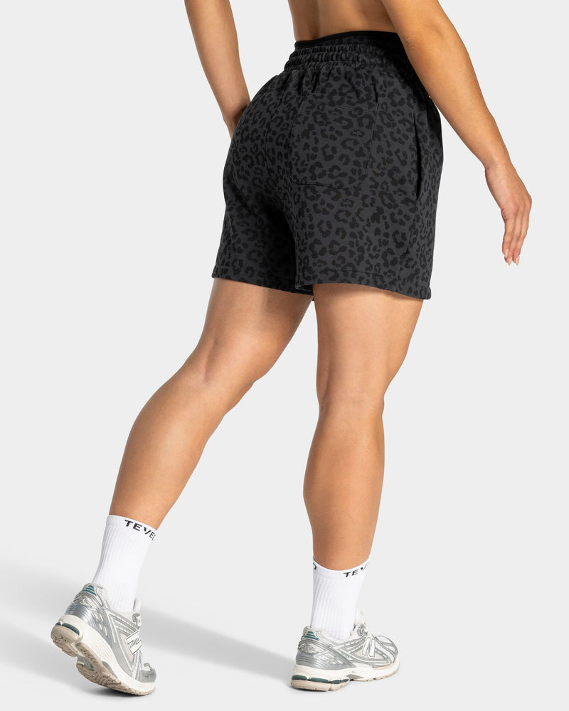 Short oversize Contrastline « Léopard noir »