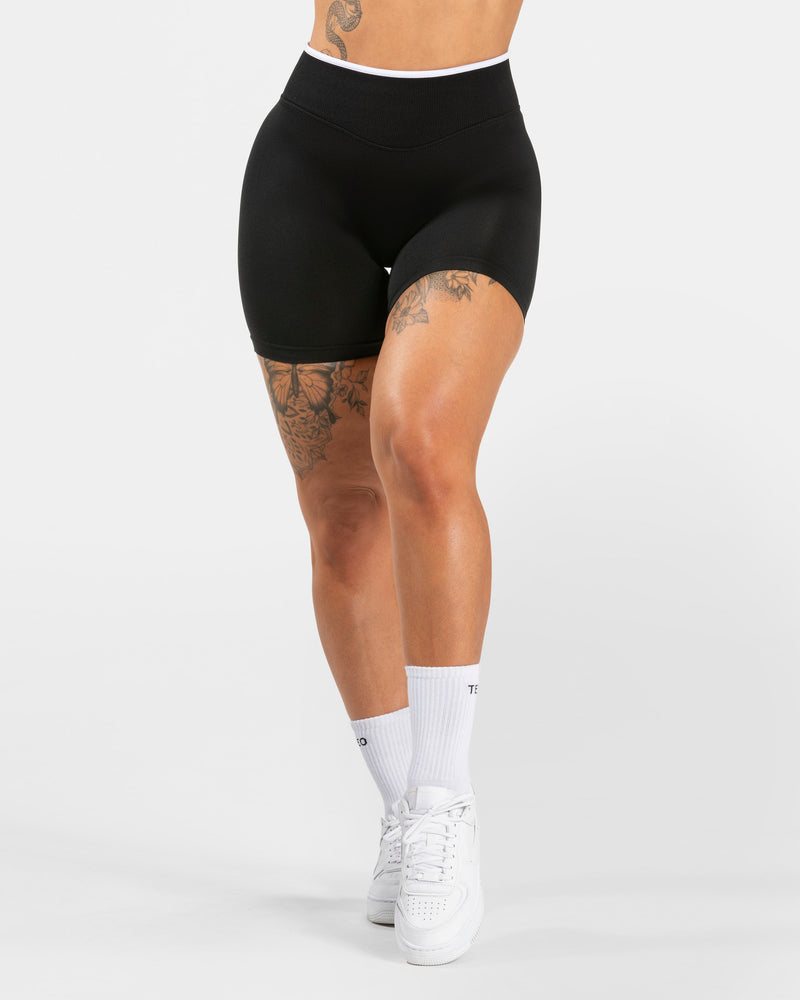 Short Contrastline Sculpt scrunch « noir »