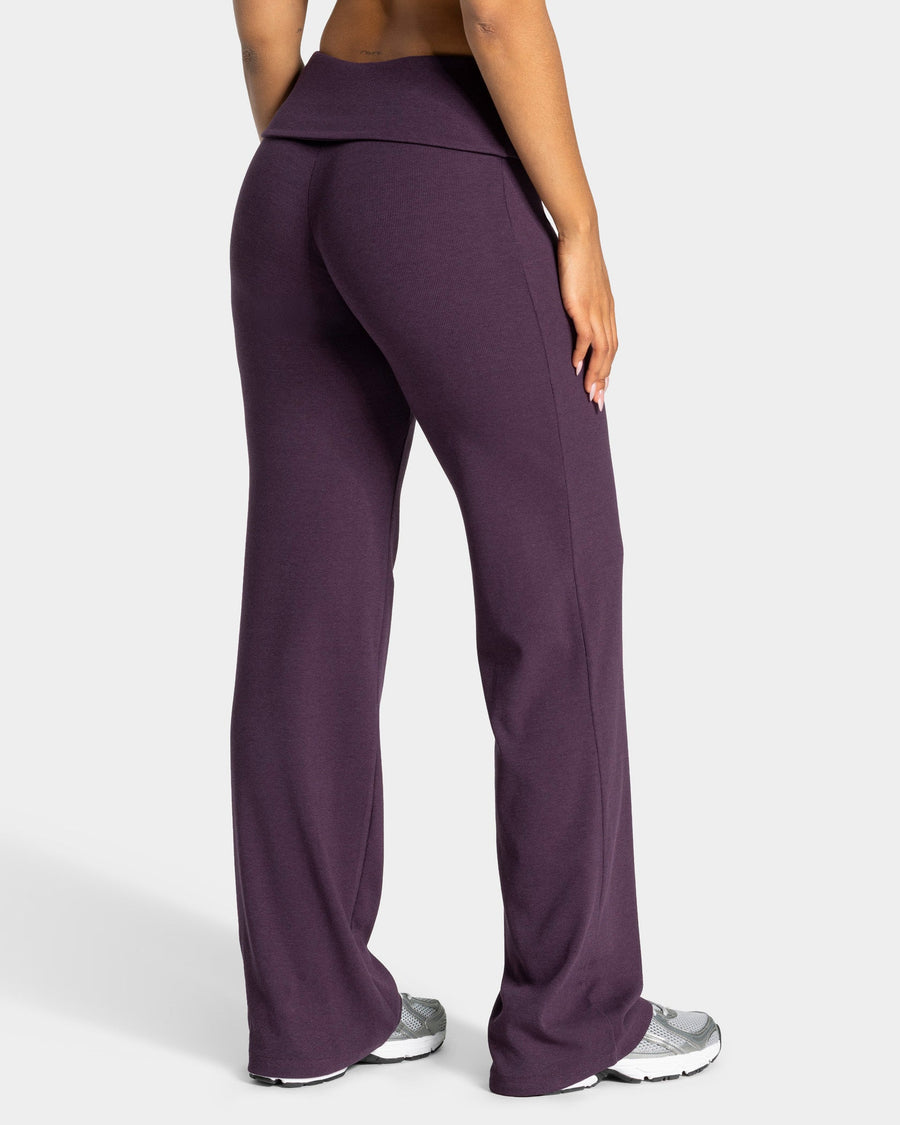 Pantalon côtelé à jambe droite longue Soft Foldover « Blackberry »
