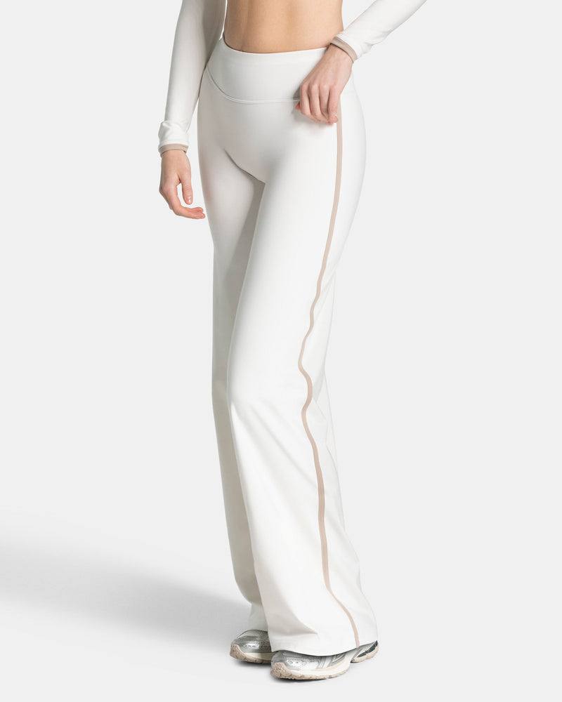 Pantalon à jambe droite standard Soft « Blanc cassé »