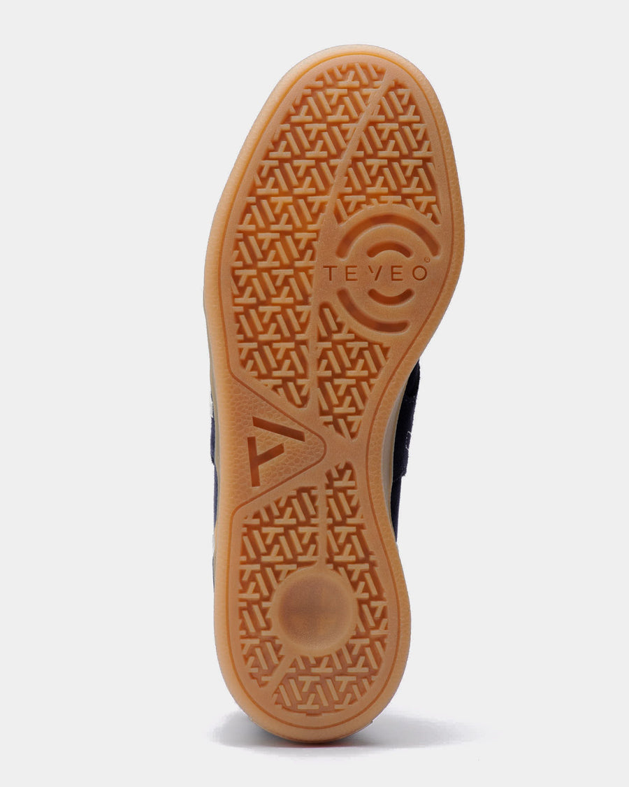 Baskets Classic Femme « Midnight/blanc cassé »