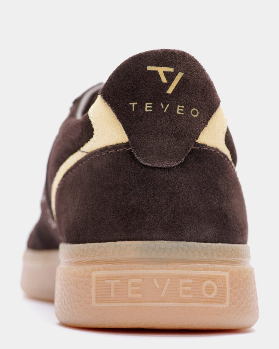 Baskets Classic Femme « Dark Chocolate/Butter Yellow »